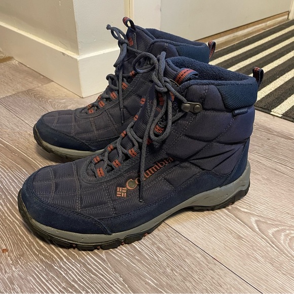 Columbia Firecamp Boots Waterproof Hiking Trail Blue Quilted Size 9 - Picture 9 of 9